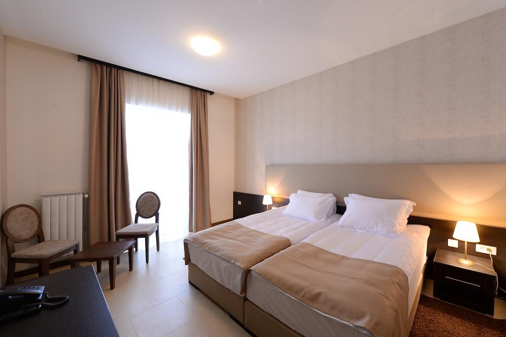 Hotel Majdan Belgrad Zewnętrze zdjęcie