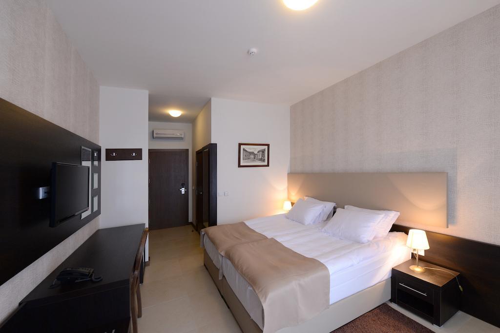 Hotel Majdan Belgrad Zewnętrze zdjęcie