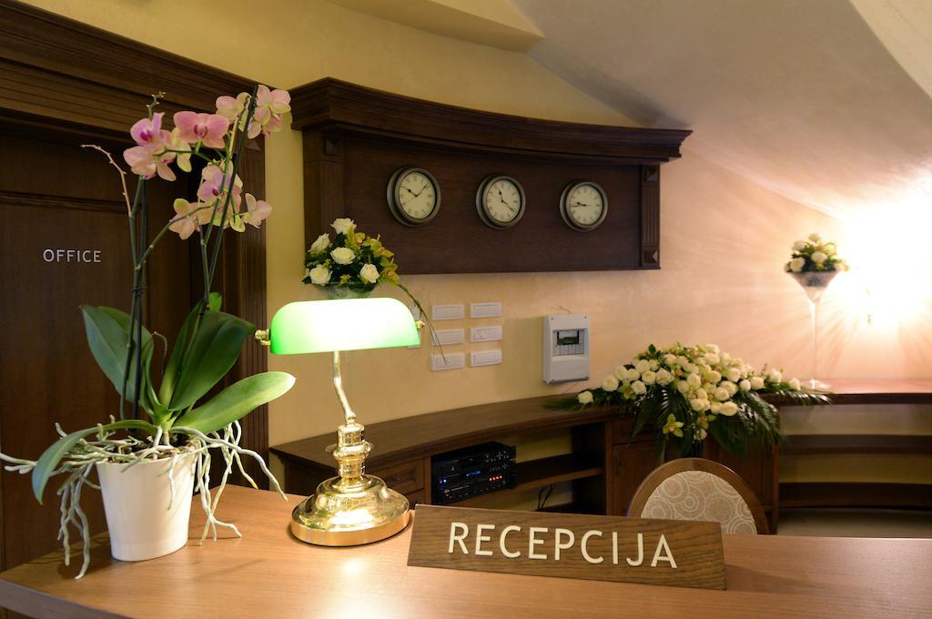 Hotel Majdan Belgrad Zewnętrze zdjęcie