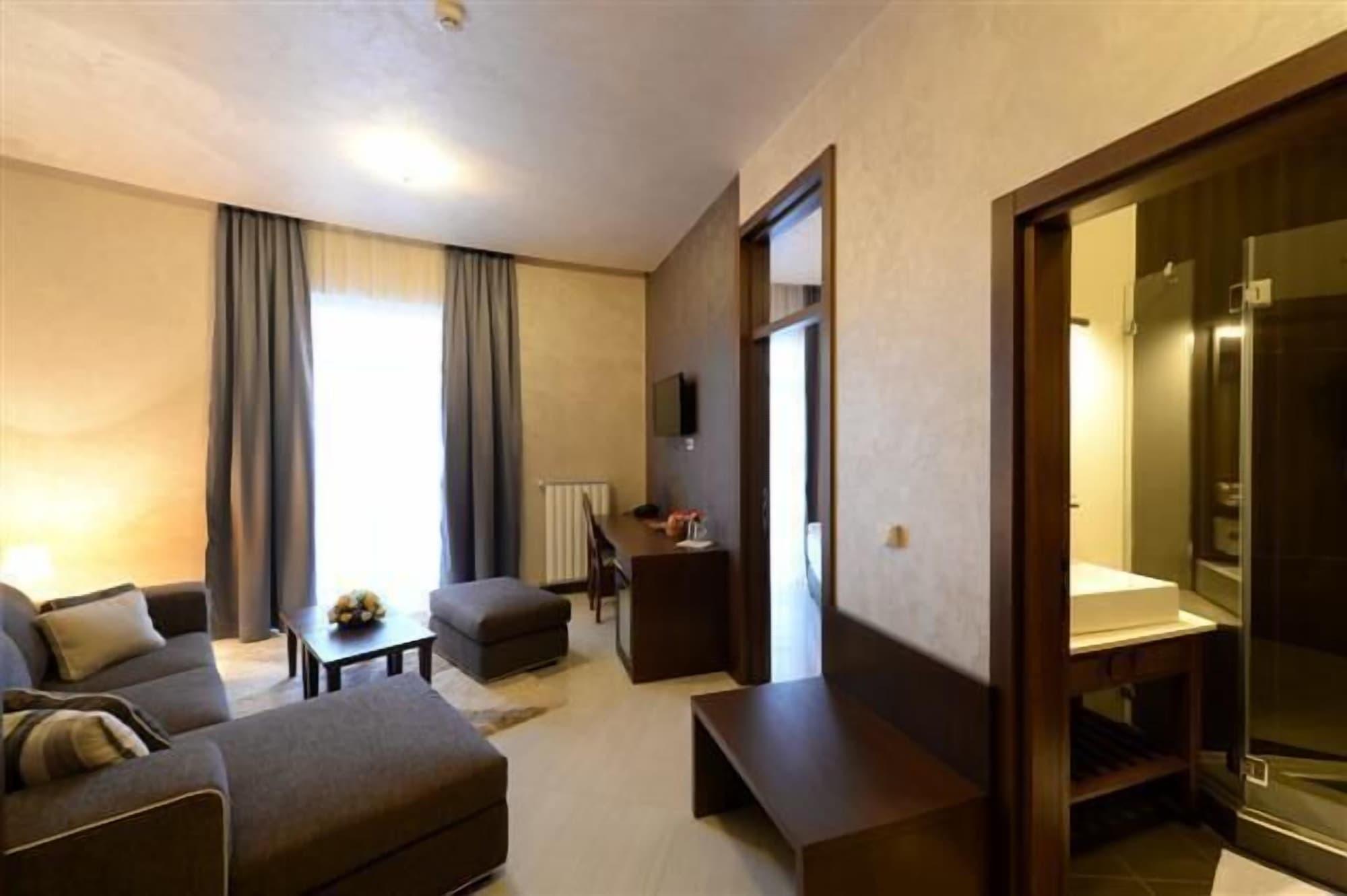 Hotel Majdan Belgrad Zewnętrze zdjęcie