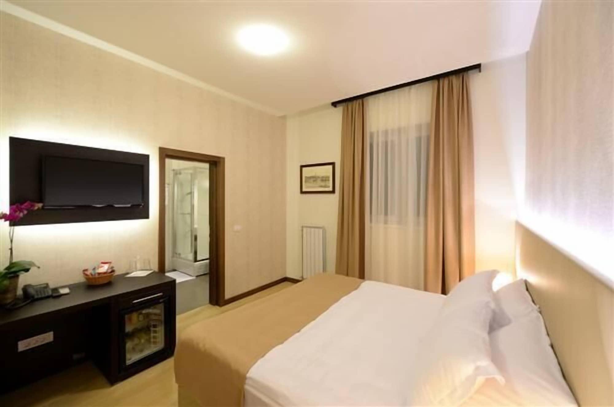 Hotel Majdan Belgrad Zewnętrze zdjęcie