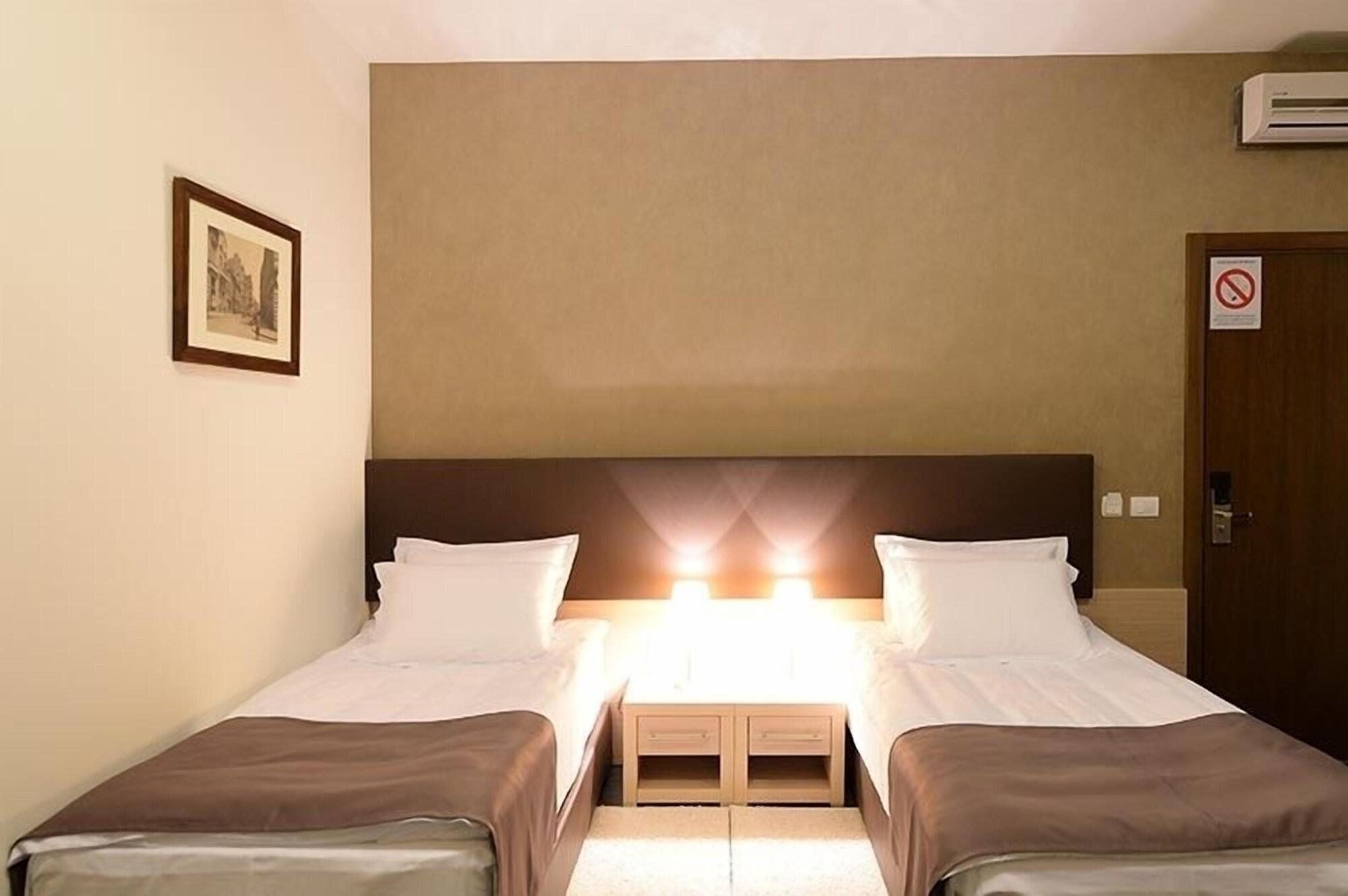 Hotel Majdan Belgrad Zewnętrze zdjęcie
