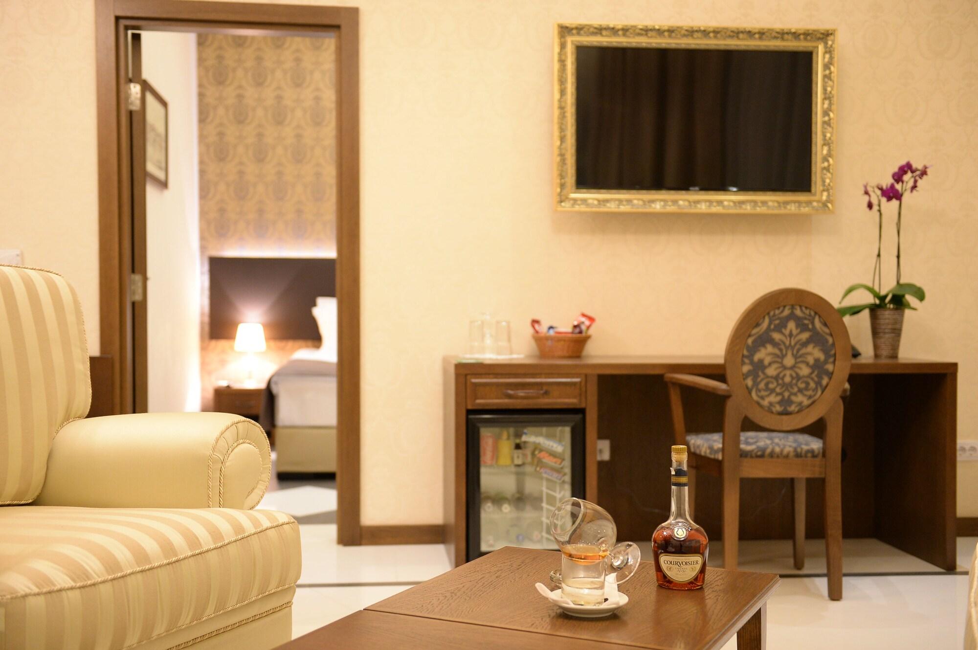 Hotel Majdan Belgrad Zewnętrze zdjęcie