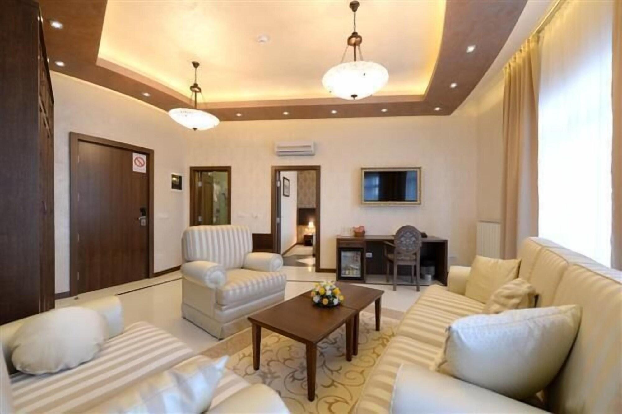 Hotel Majdan Belgrad Zewnętrze zdjęcie